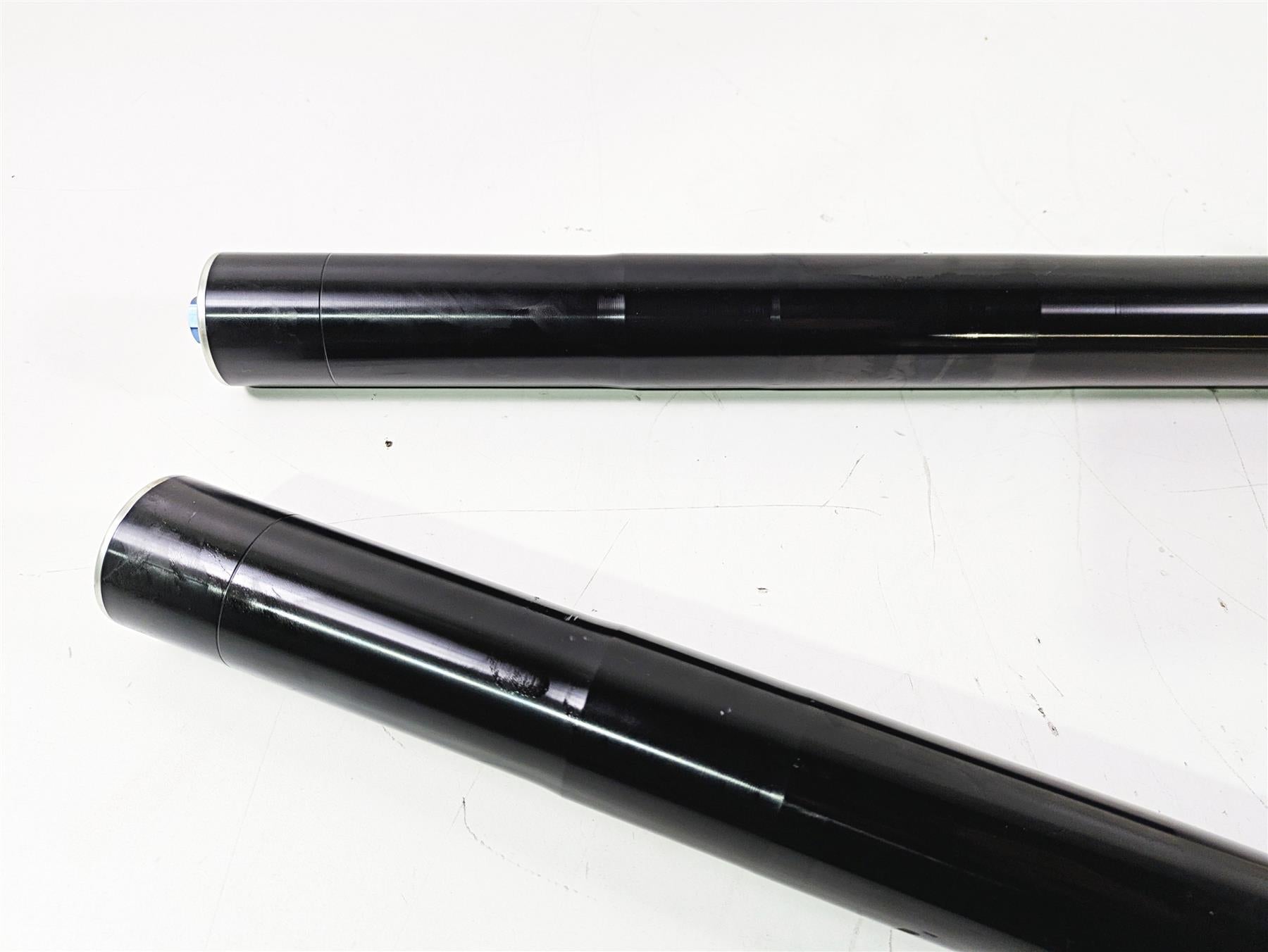2019 Triumph Speed Triple RS 1050 Black Ohlins Front Fork Leg T2044034 T2044036 {{ shop.shopifyCountryName }} - Mototech271