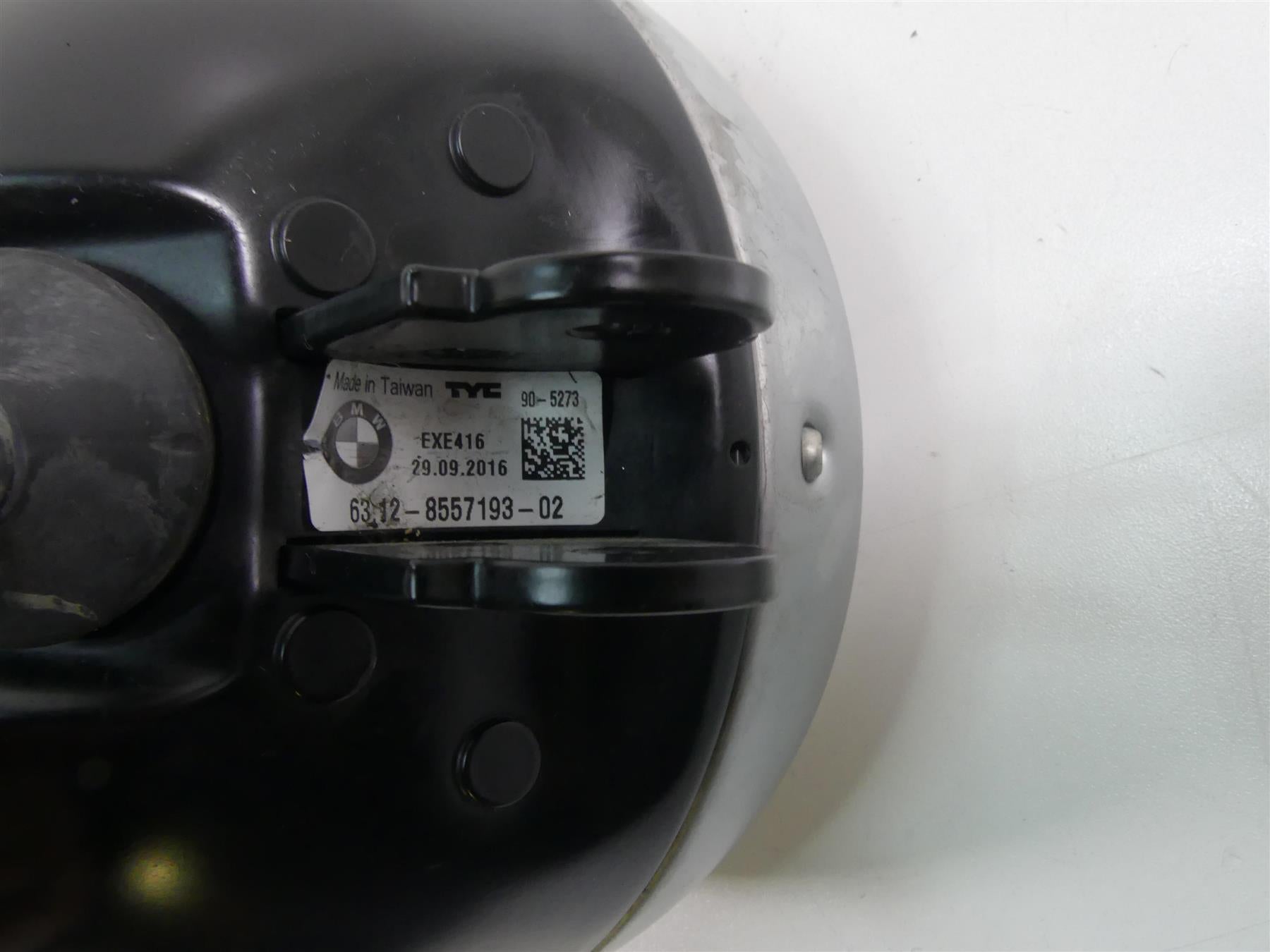 2017 BMW RnineT Racer K32 Headlight Head Light + Bucket & Mount 62118394723 {{ shop.shopifyCountryName }} - Mototech271