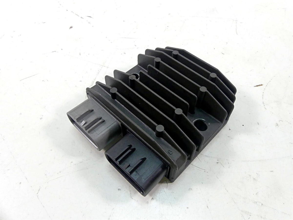 2010 Kawasaki ZX1400 ZX14 R Ninja Rectifier Voltage Regulator FH010BA 21066-0008 {{ shop.shopifyCountryName }} - Mototech271