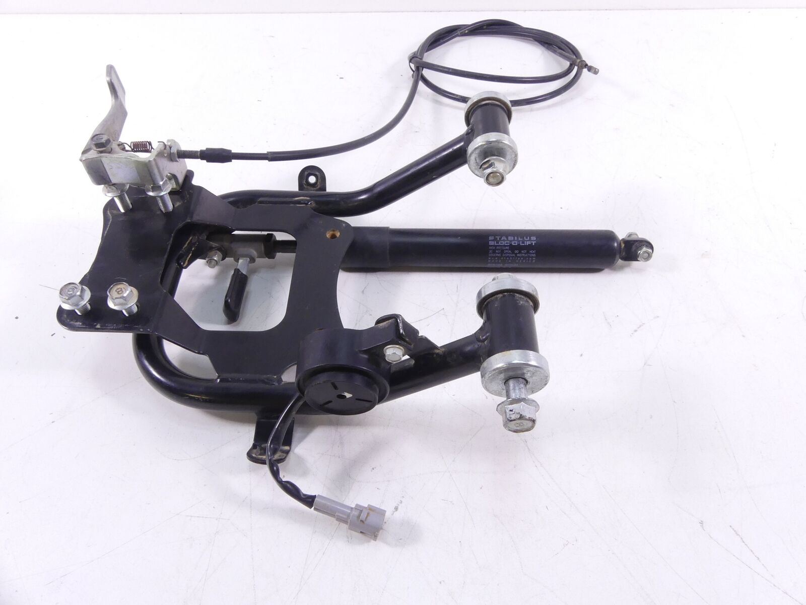 2016 Yamaha YXZ1000R EPS Steering Wheel Mount Damper Set 2HC-F3838 2HC-F3838-02 {{ shop.shopifyCountryName }} - Mototech271