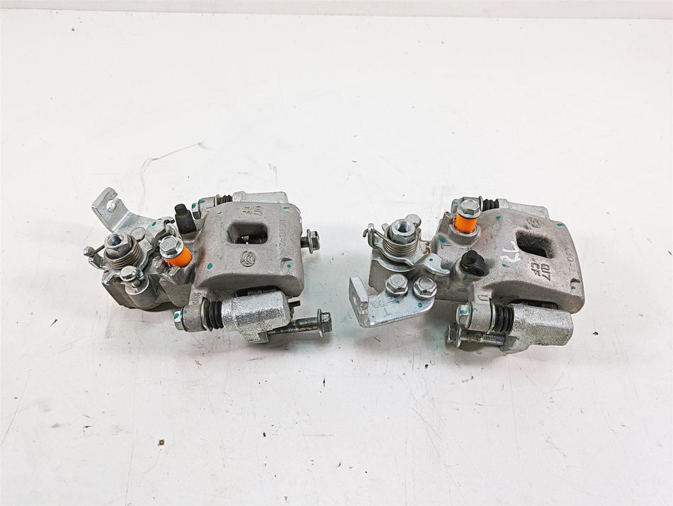 2021 CFMoto Zforce 500 Trail Rear Brake Caliper Set 5BWB-081200-10000 {{ shop.shopifyCountryName }} - Mototech271