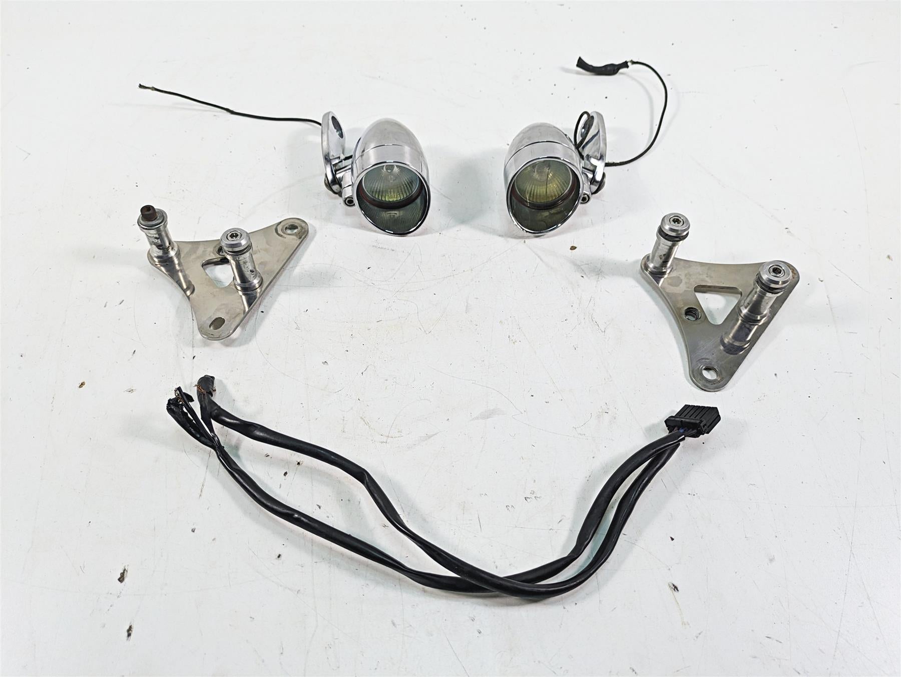 2000 Harley FXSTS Softail Springer Aftermarket Front Spot Light Set - Read