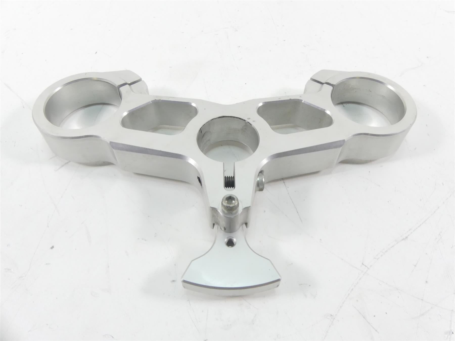 2006 Ducati 999 Biposto Upper Triple Tree Steering Clamp 34110351A {{ shop.shopifyCountryName }} - Mototech271