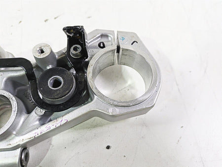 2023 BMW G310R K03 Upper Triple Tree Steering Clamp 31428554115 {{ shop.shopifyCountryName }} - Mototech271