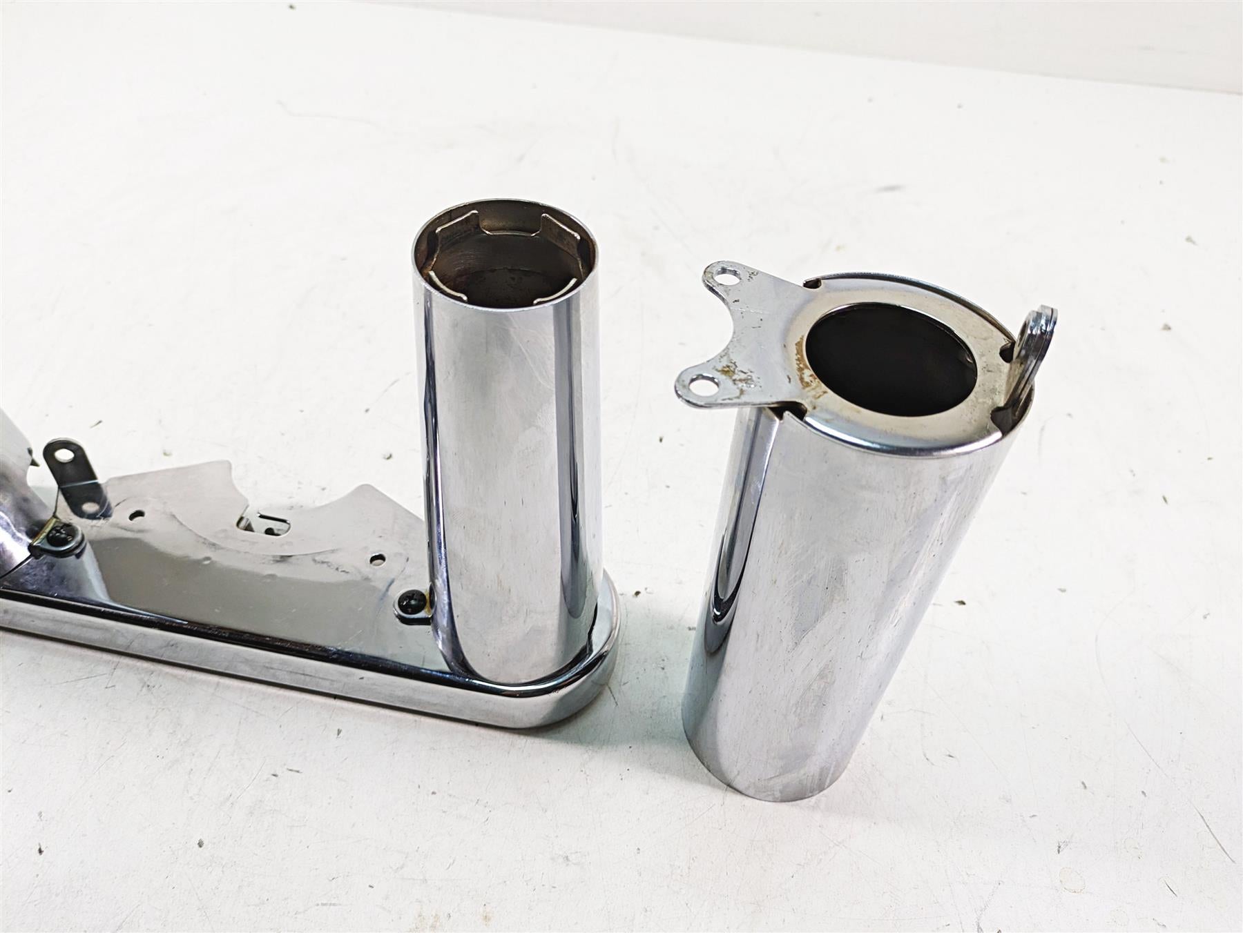 1997 Kawasaki VN1500 Vulcan Tiple Tree Fork Tube Cover Set 44033-1217 44033-1235 {{ shop.shopifyCountryName }} - Mototech271