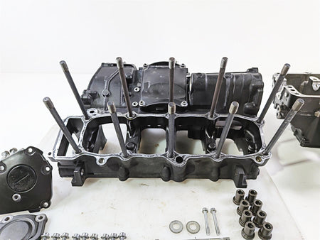 2008 Yamaha YZF R1 RN19 Engine Crank Case Set N516E 4C8-15100-00-00 4C8-15100-19 {{ shop.shopifyCountryName }} - Mototech271