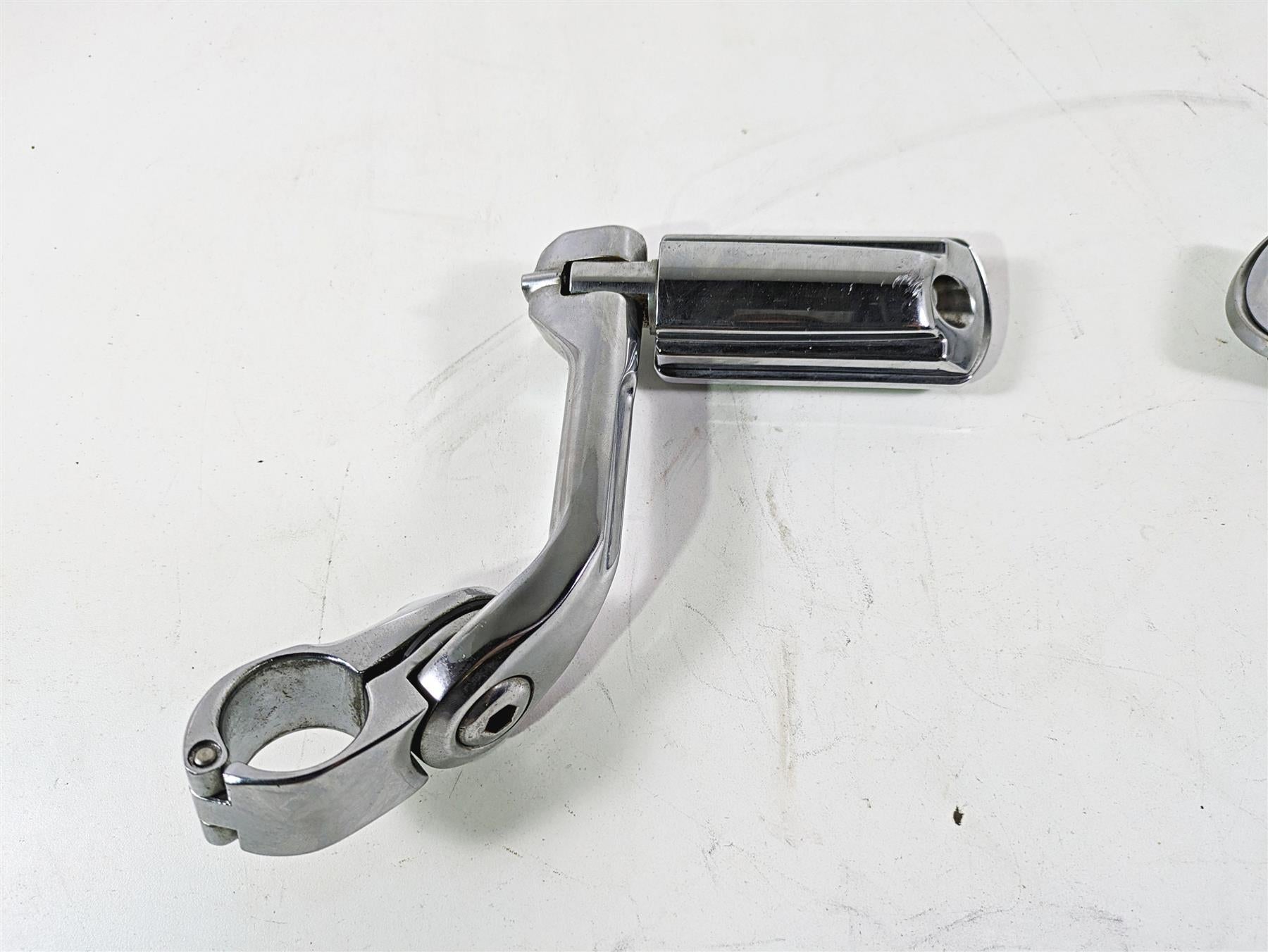 2008 Harley FLSTC Softail Heritage Highway High Way Footpeg Foot Peg Set {{ shop.shopifyCountryName }} - Mototech271