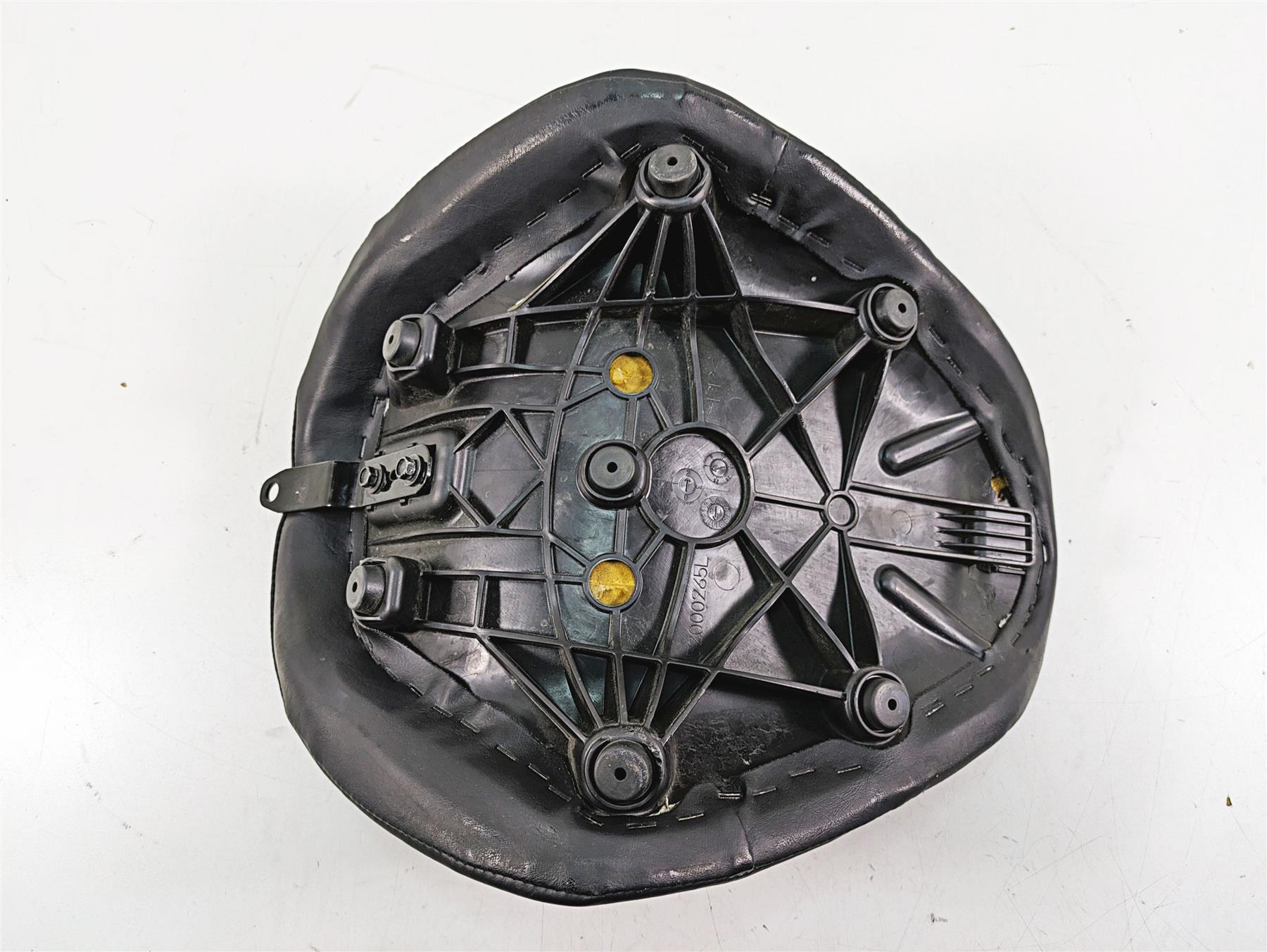 2020 Harley Softail FXBB Street Bob Oem Rider Driver Seat Saddle 52000264 {{ shop.shopifyCountryName }} - Mototech271