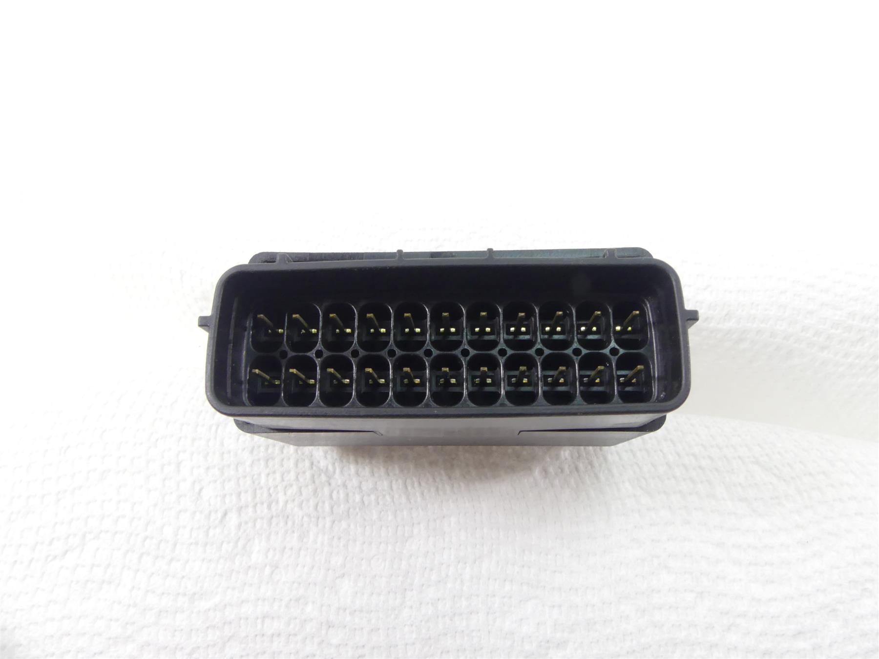 2003 Honda VT1100 C2 Shadow Sabre Cdi Ecm Engine Control Module 30410-MCK-A01 {{ shop.shopifyCountryName }} - Mototech271
