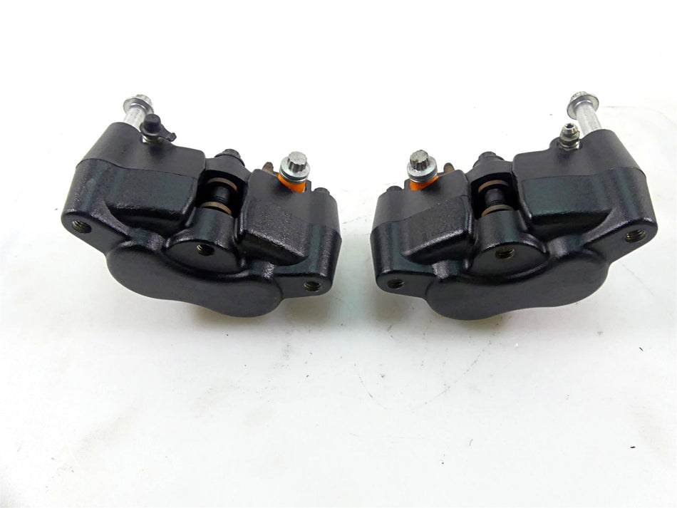 2010 Harley FXDF Dyna Fat Bob Nice Front Brake Caliper Set 44046-08 {{ shop.shopifyCountryName }} - Mototech271