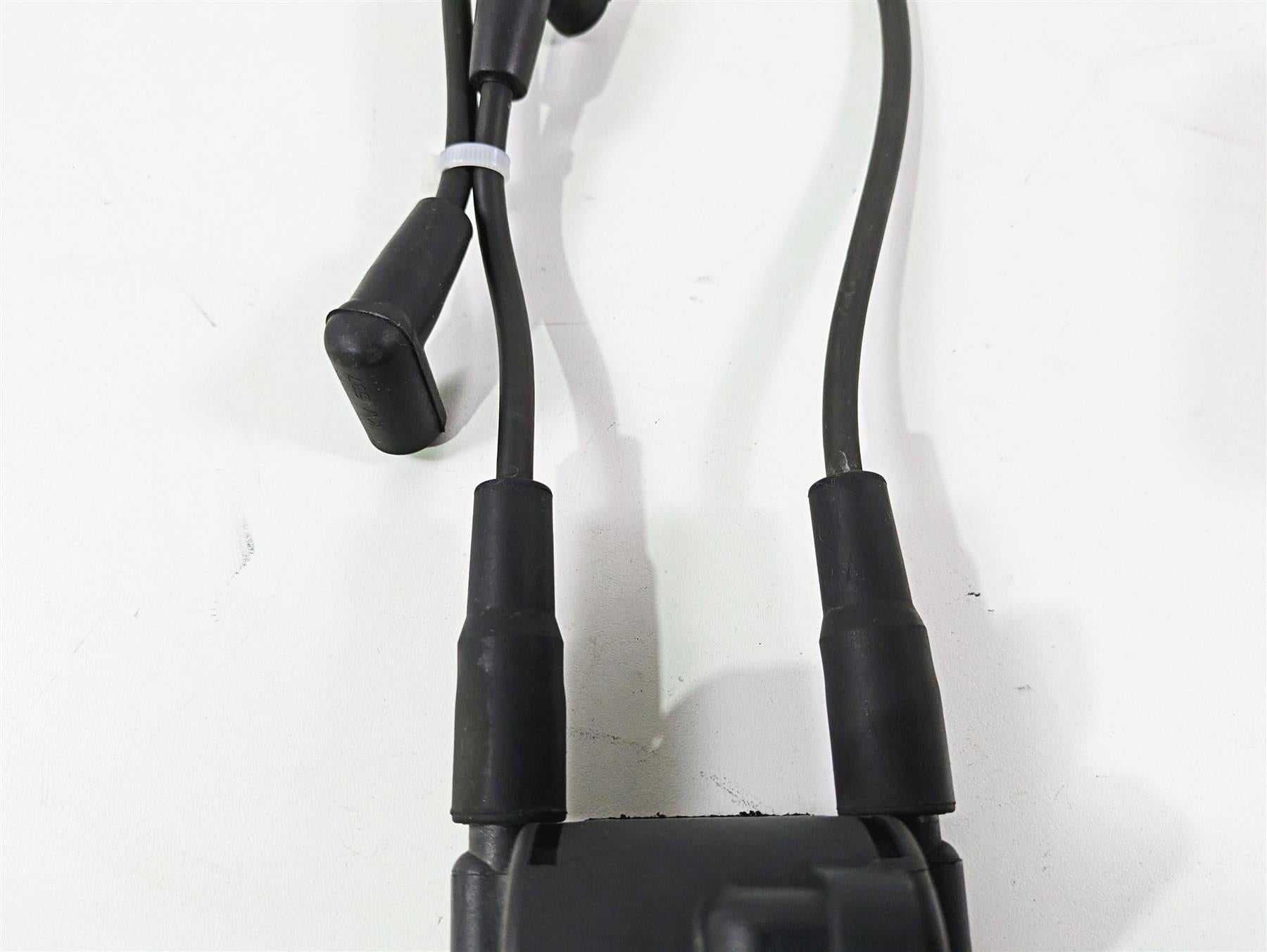 2011 Harley FXDC Dyna Super Glide Delphi Ignition Coil Wires & Plugs 31743-01 {{ shop.shopifyCountryName }} - Mototech271