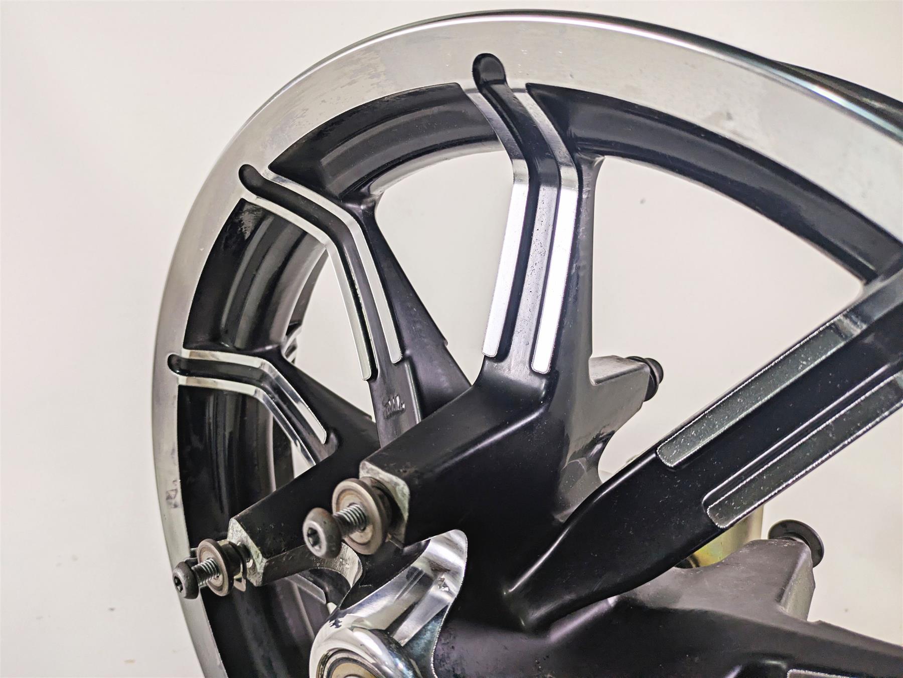 2015 Harley Touring FLHTKL Electra Glide 17x3 Front Wheel Cast 10 Spoke 43300386 {{ shop.shopifyCountryName }} - Mototech271