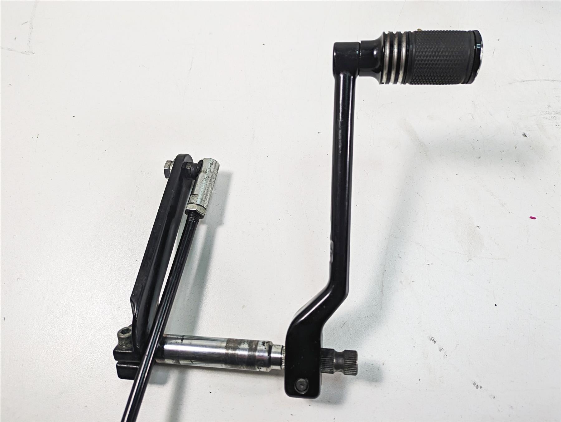 2013 Harley Touring FLHX Street Glide Floor Board + Shift Brake Pedal 50683-04 {{ shop.shopifyCountryName }} - Mototech271