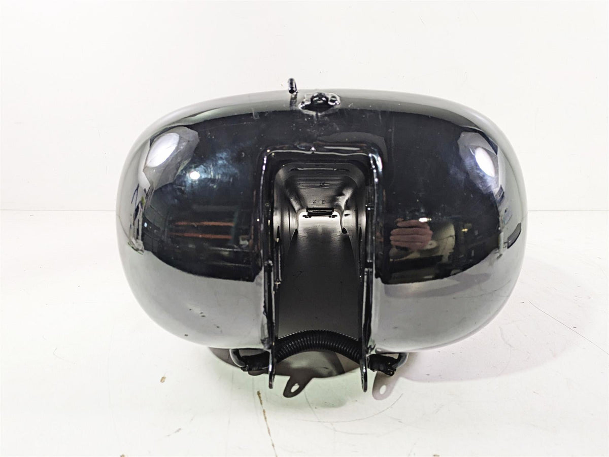 2009 Harley FXCWC Softail Rocker Fuel Gas Petrol Tank - Read 62105-08 {{ shop.shopifyCountryName }} - Mototech271