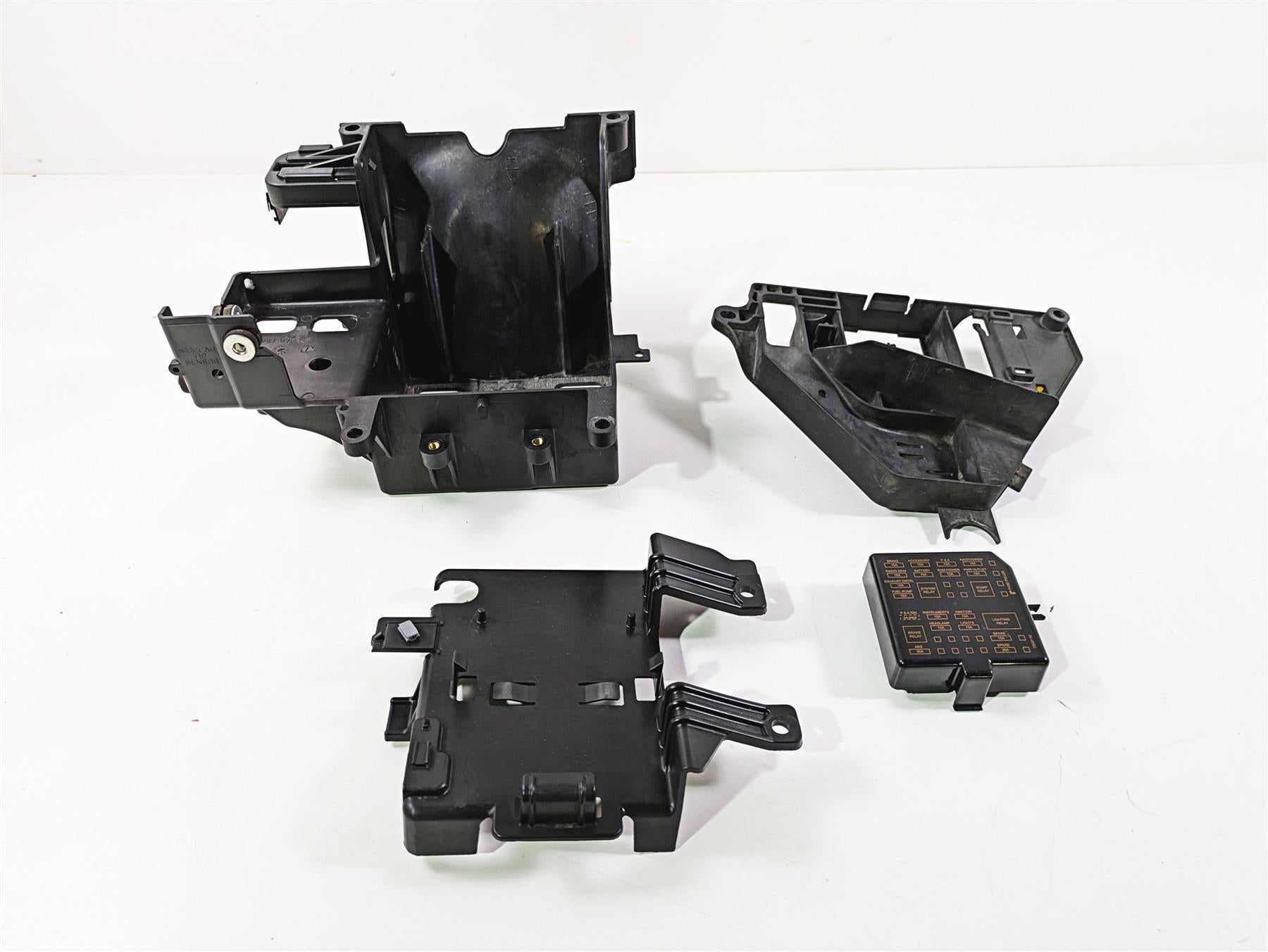 2010 Harley Touring FLHTK Electra Glide Battery Tray Electrical Set 66281-09B