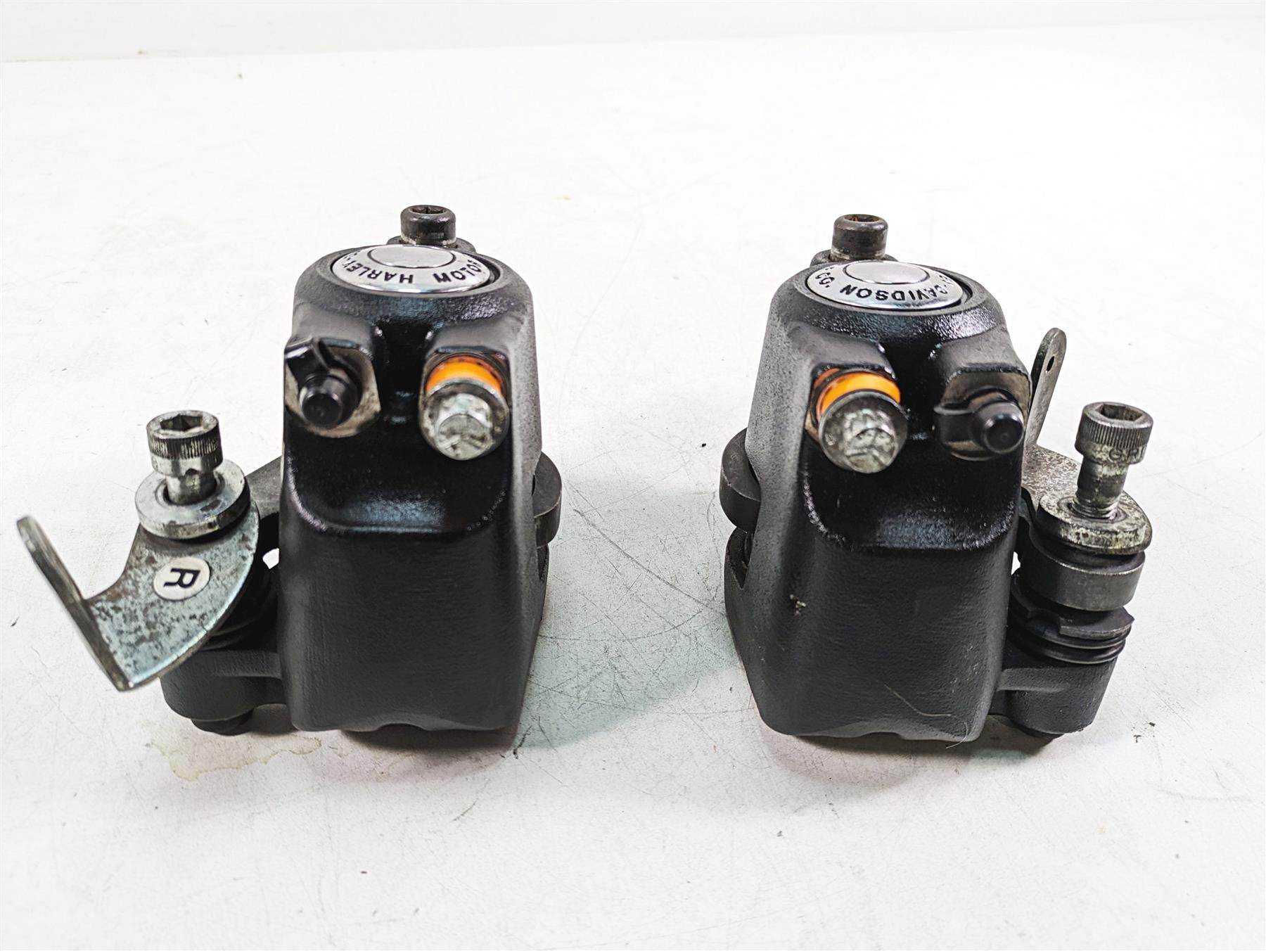 1999 Harley Touring FLHTC Electra Glide Front Brake Calipers 44046-84 44023-83 {{ shop.shopifyCountryName }} - Mototech271