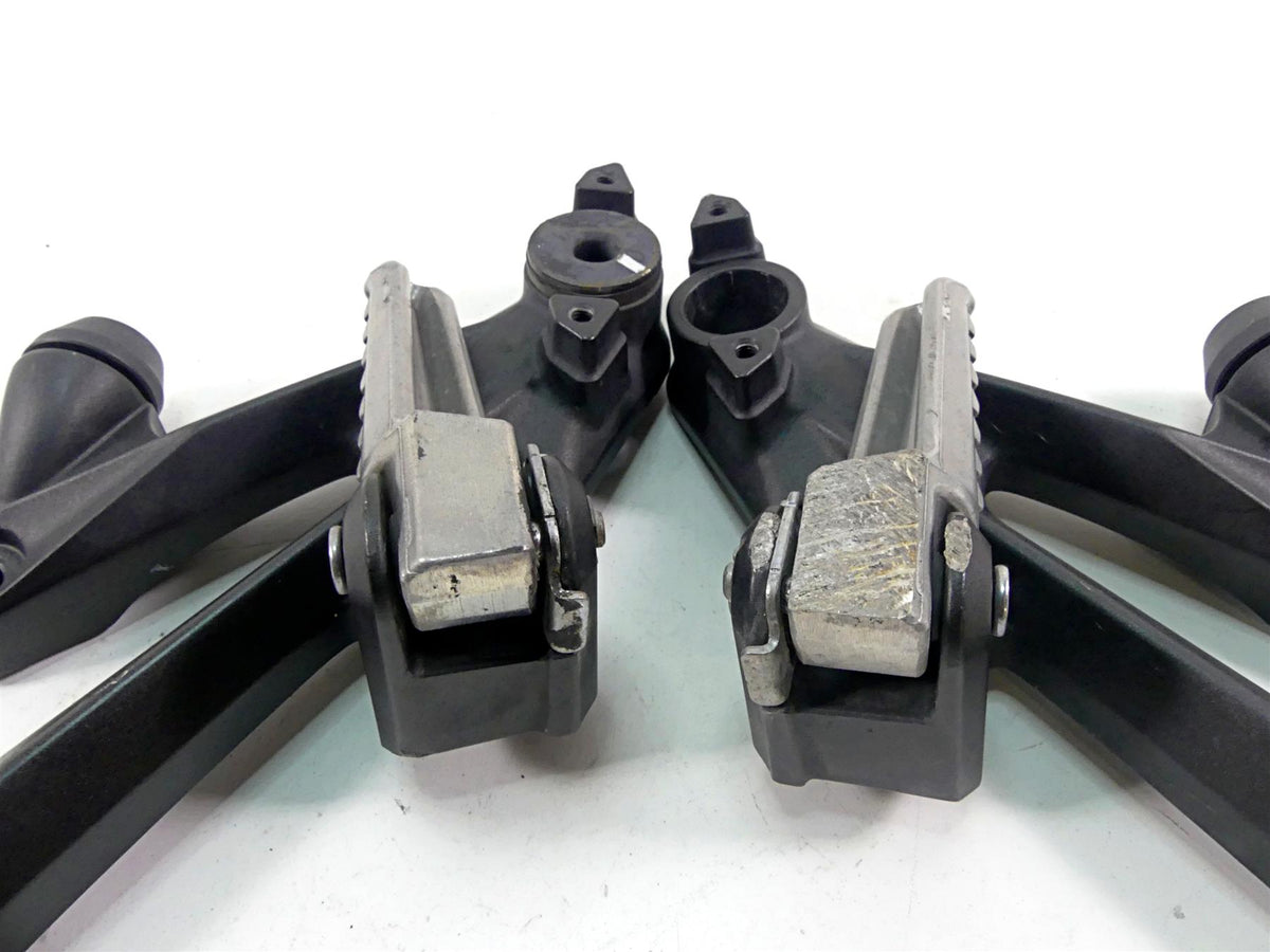 2017 Kawasaki ZX1400 ZX14R Ninja Rear Passenger Footpeg Bracket Set 35063-0782 {{ shop.shopifyCountryName }} - Mototech271