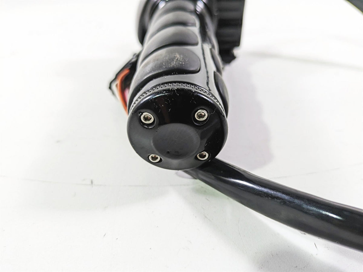 2008 Harley Touring FLHTCU E-Glide 105TH Right Control Switch Cruise 71684-06A {{ shop.shopifyCountryName }} - Mototech271