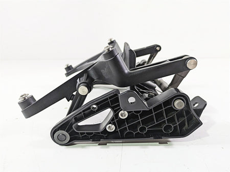2019 BMW S1000XR K49 Windshield Mount Stay Holder 46637717039 46638553982 {{ shop.shopifyCountryName }} - Mototech271