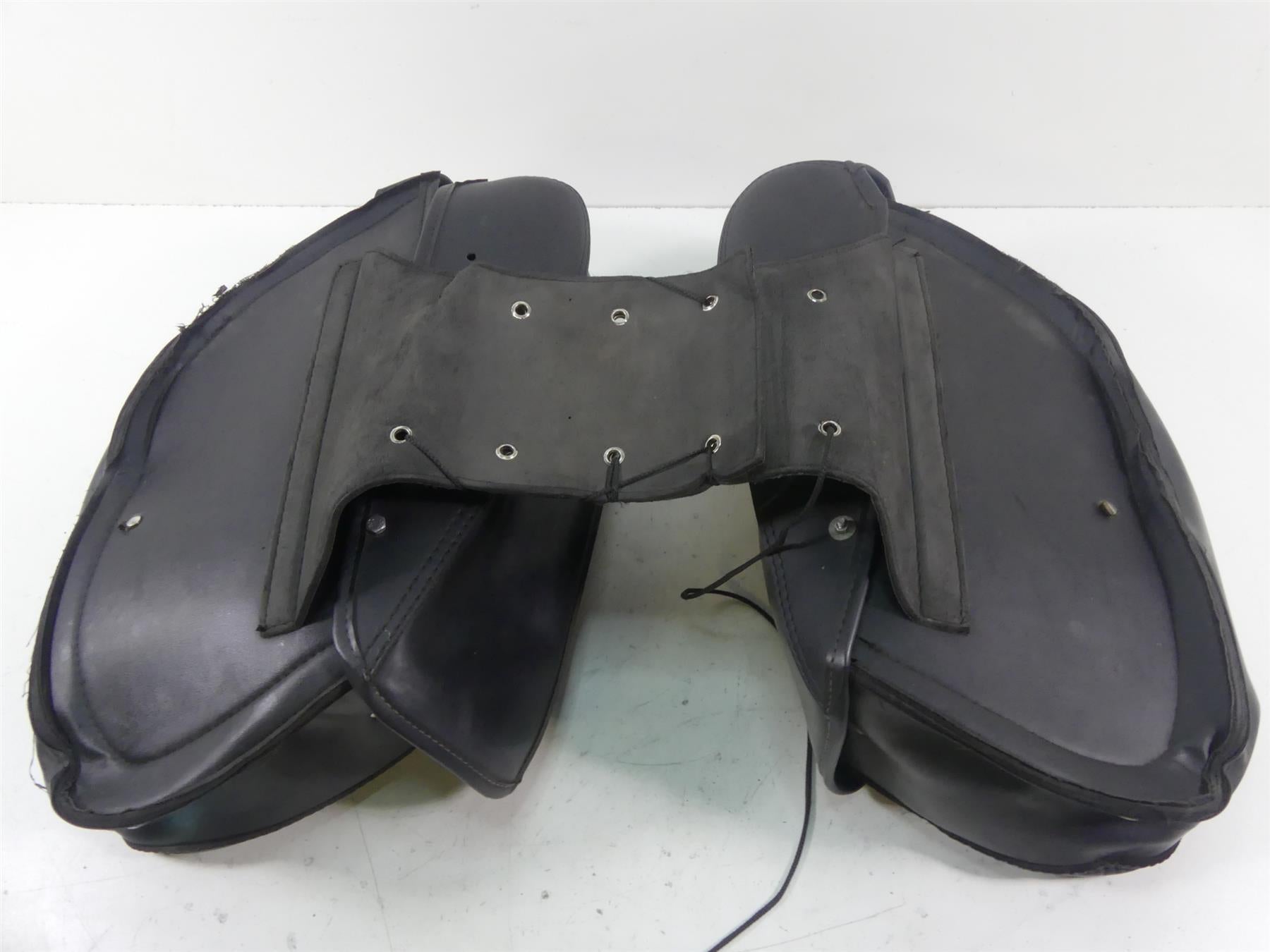 1995 Harley Dyna FXDL Low Rider Aftermarked Saddlebag Saddle Bag Set {{ shop.shopifyCountryName }} - Mototech271