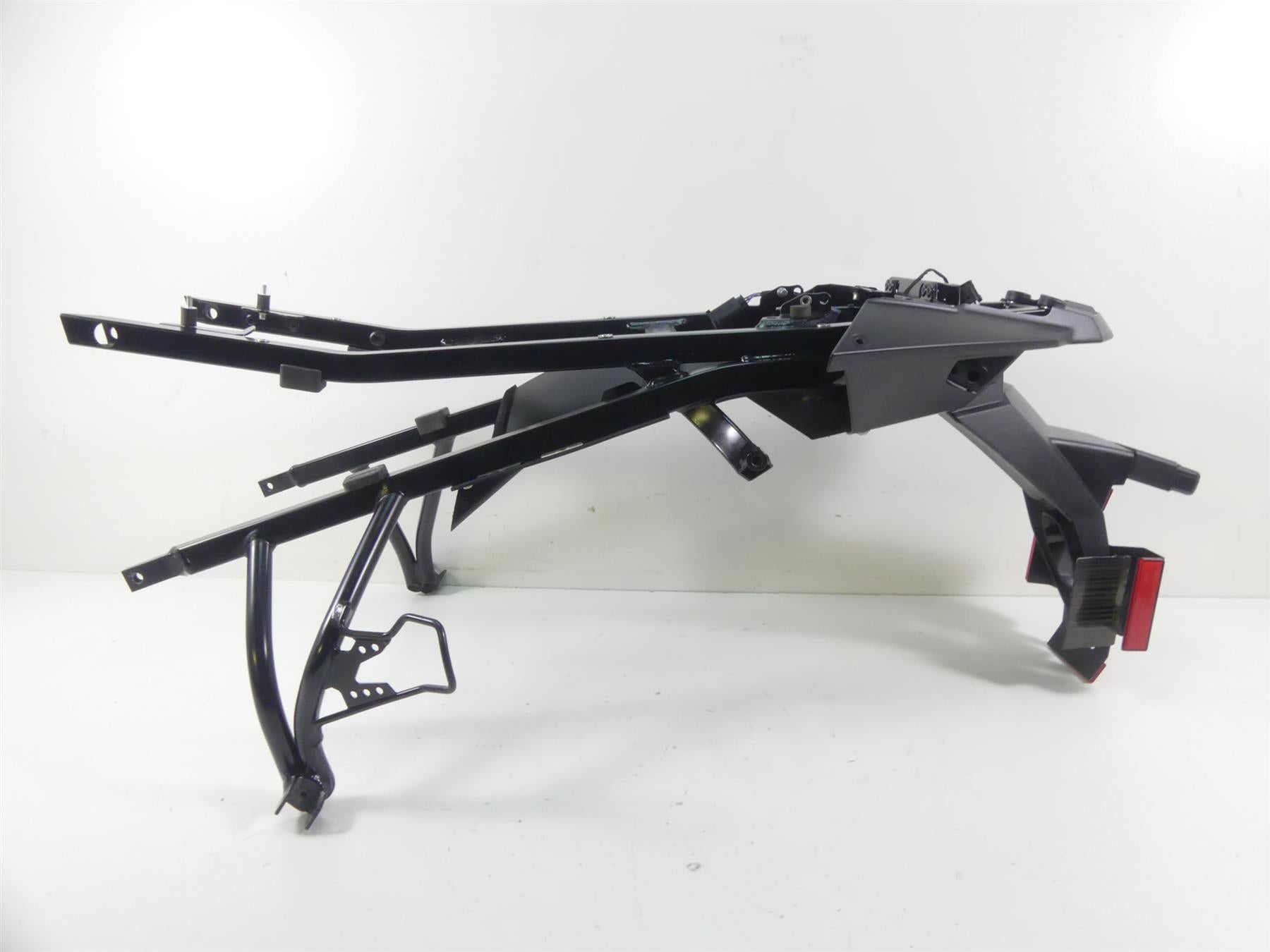 2017 BMW F800GS K72 Rear Subframe Sub Frame License Plate Holder Set 46518531590 {{ shop.shopifyCountryName }} - Mototech271