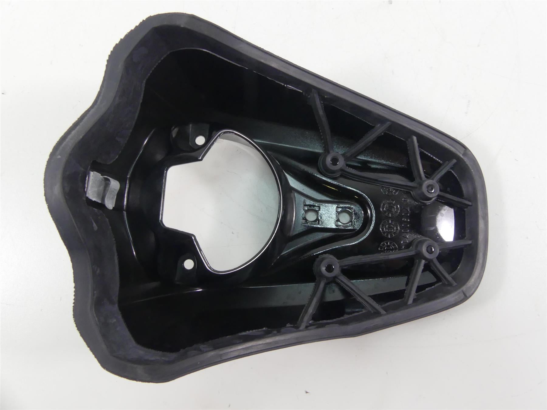 2018 Harley Softail FXFB Fat Bob Fuel Tank Dash Speedo Cover Panel 70900714 {{ shop.shopifyCountryName }} - Mototech271