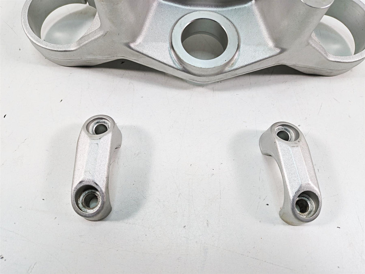 2016 BMW R1200R K53 Upper Triple Tree Steering Clamp 55mm 31428525324 {{ shop.shopifyCountryName }} - Mototech271