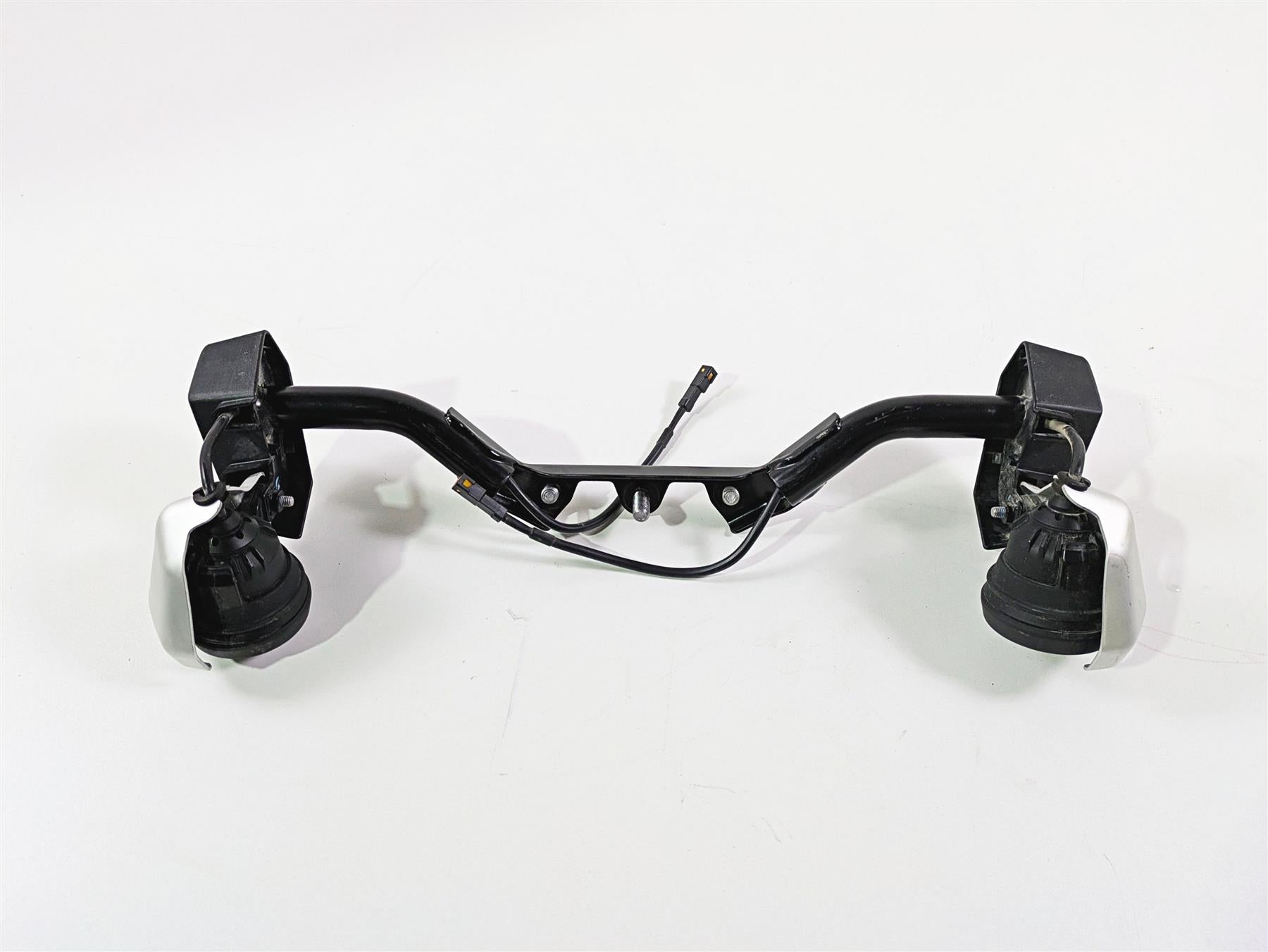 2024 Triumph Tiger 900 GT Fog Lights & Mounting Rail Set T2708708 T2708722 {{ shop.shopifyCountryName }} - Mototech271