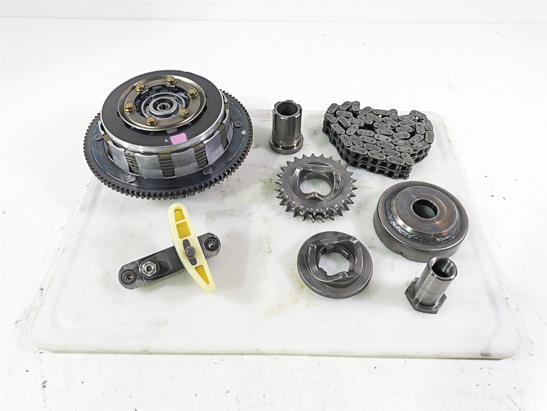 2005 Harley Softail FLSTFSE CVO Fat Boy Primary Drive Clutch Kit 37707-98A {{ shop.shopifyCountryName }} - Mototech271