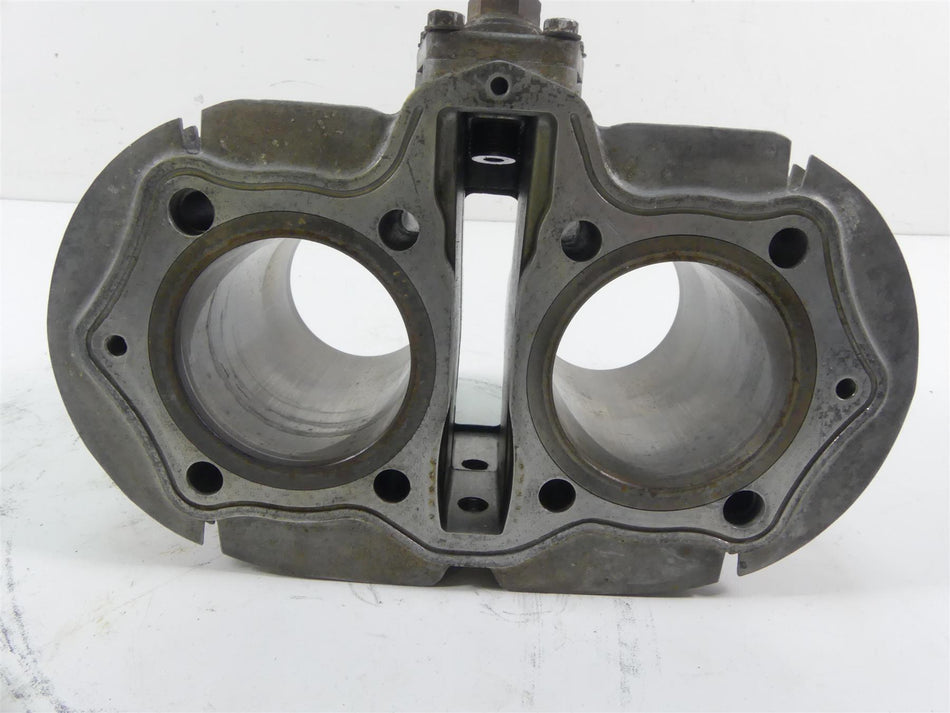 1978 Yamaha XS650 SE Special Cylinder Jugs & Piston Set 306-11310-01-00 {{ shop.shopifyCountryName }} - Mototech271