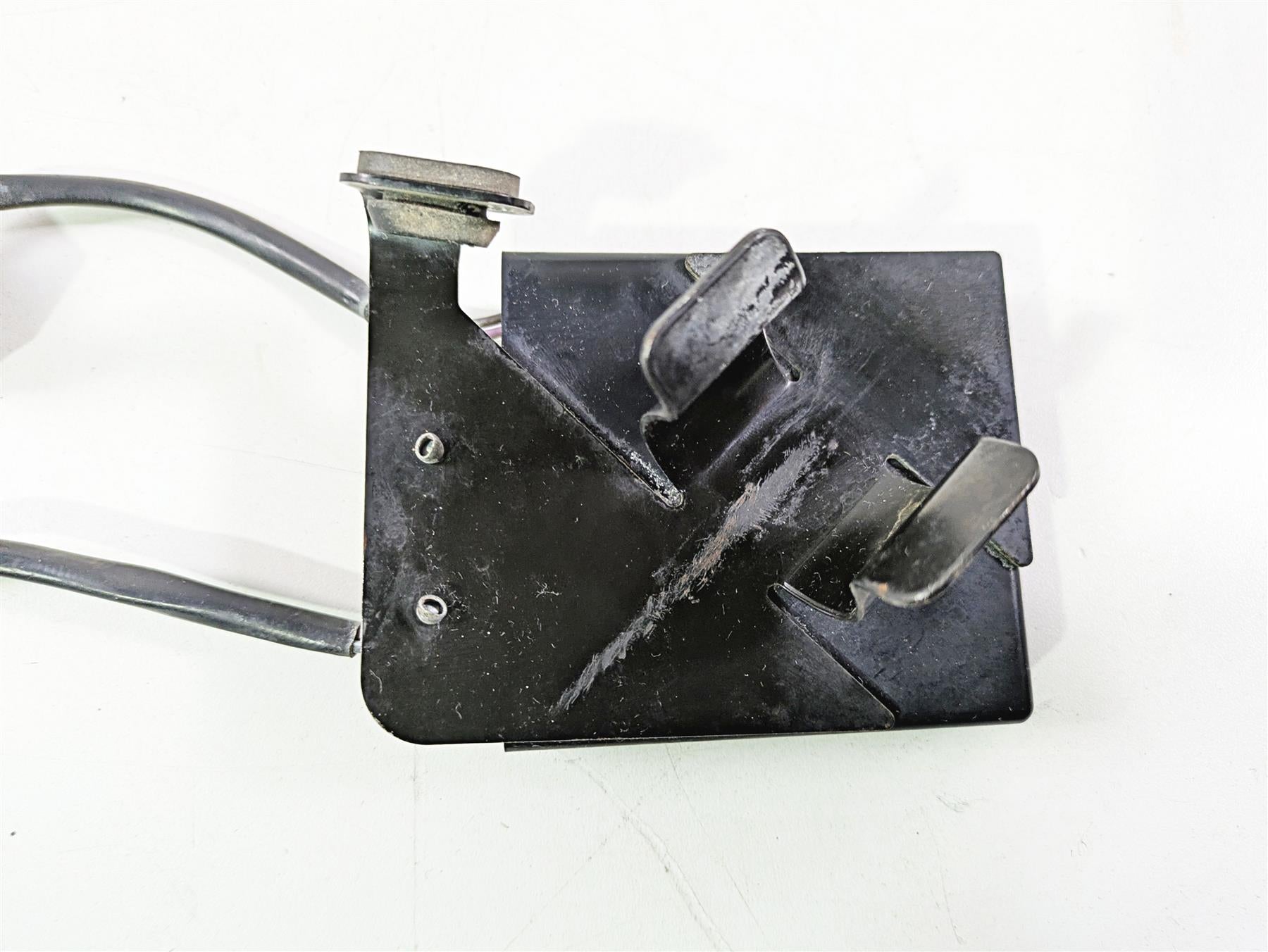2013 Harley VRSCF Muscle Rod Rear Turn Signal Module 69457-09 {{ shop.shopifyCountryName }} - Mototech271