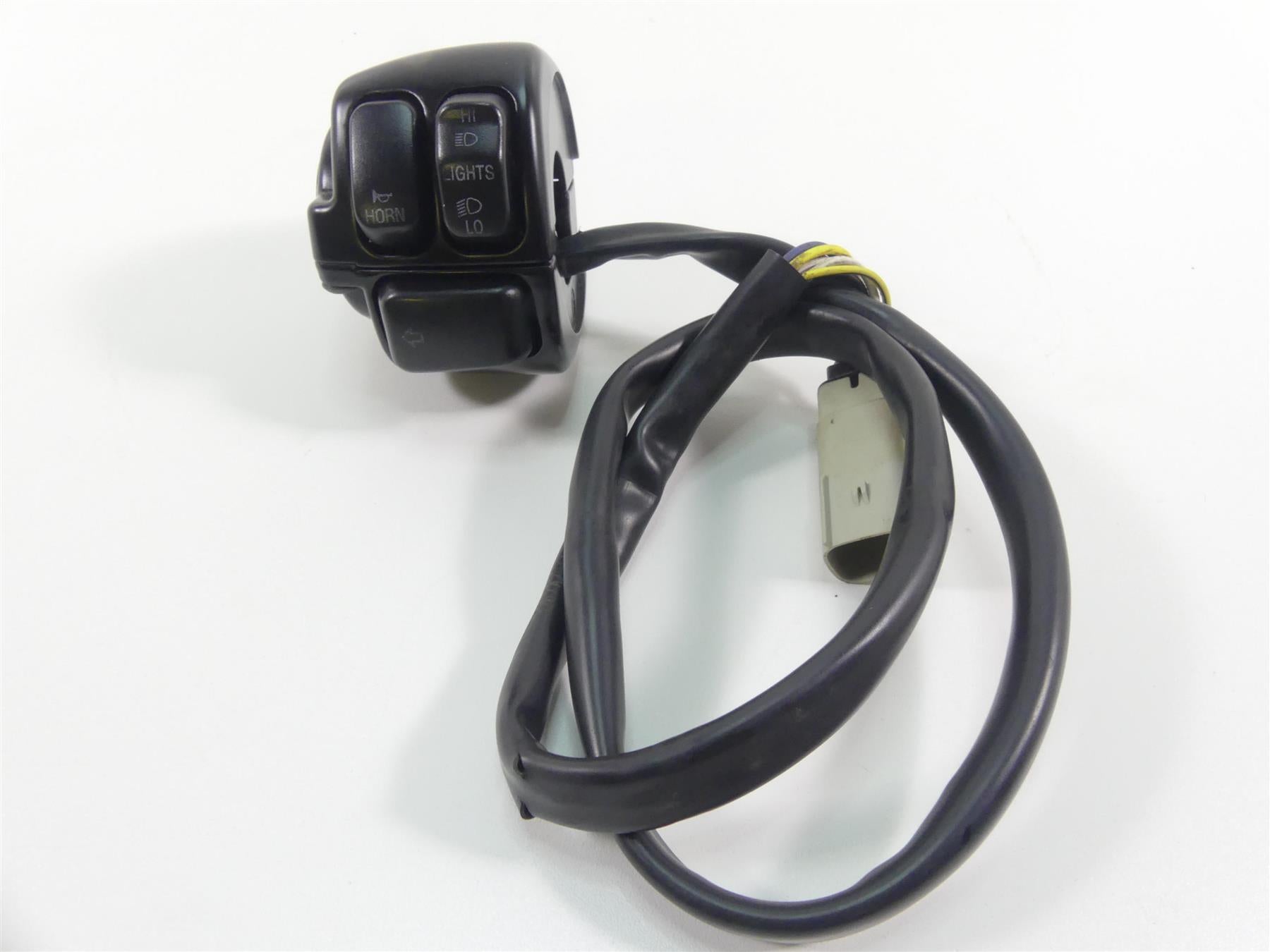 2008 Harley Softail FLSTSB Cross Bones Left Hand Signal Control Switch 71682-06A {{ shop.shopifyCountryName }} - Mototech271