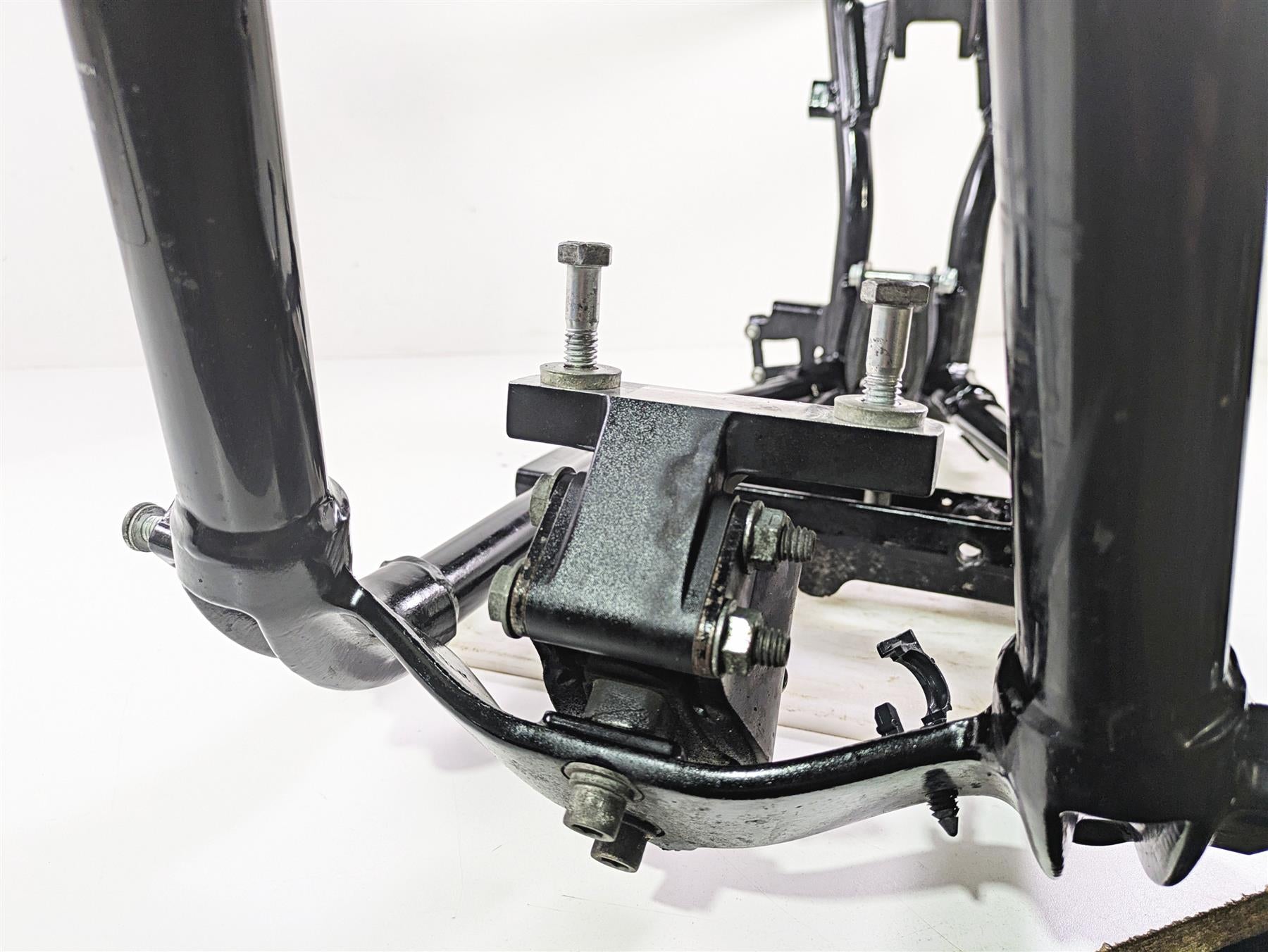 2014 Harley FXDF Dyna Fat Bob Straight Frame Chassis 29dgr -With Clean Virginia Title - 47760-10A {{ shop.shopifyCountryName }} - Mototech271
