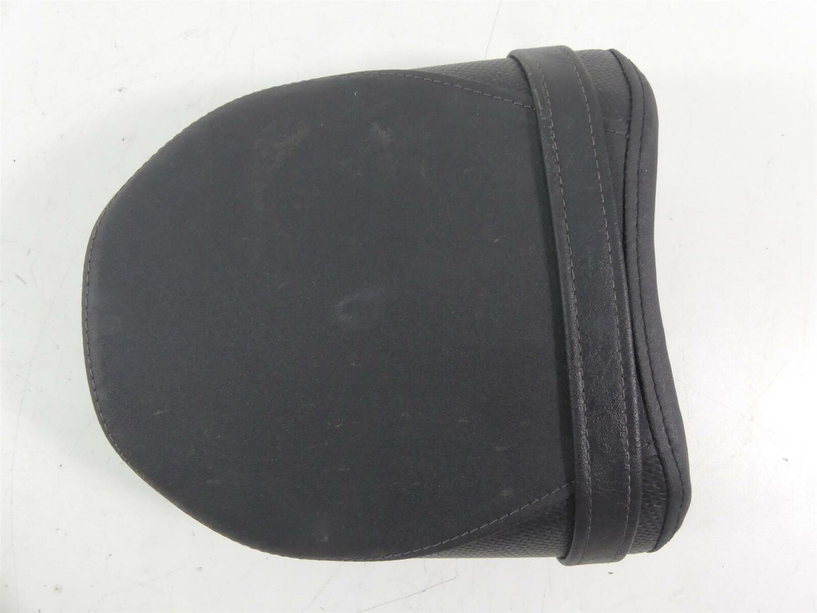 2020 Yamaha VMX17 1700 Rear Passenger Pillion Saddle Seat - Nice 2S3-24750-11-00 {{ shop.shopifyCountryName }} - Mototech271