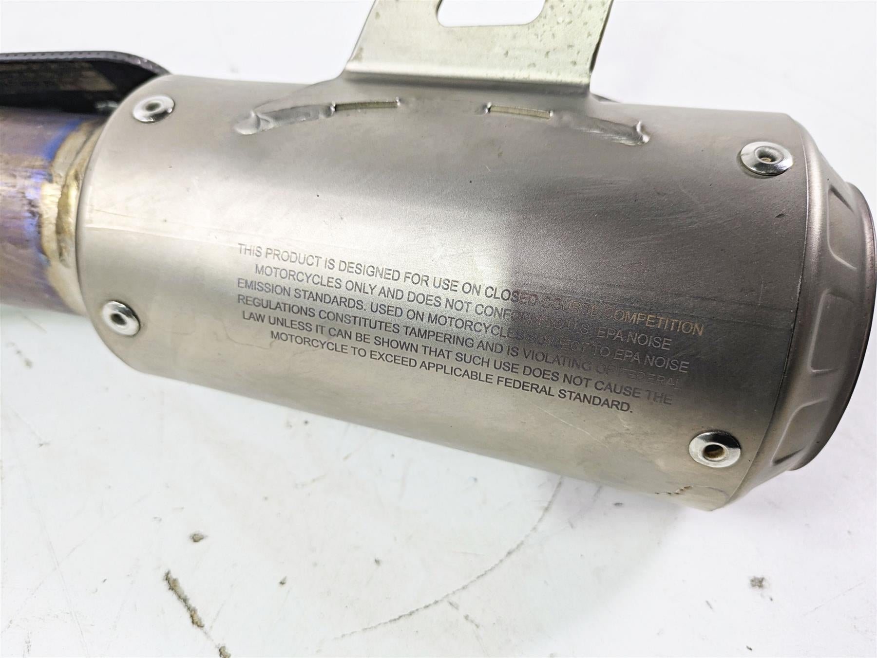 2017 BMW S1000RR K46 Akrapovic Titanium Slip-On Exhaust Muffler S-B10SO8-CUBT {{ shop.shopifyCountryName }} - Mototech271