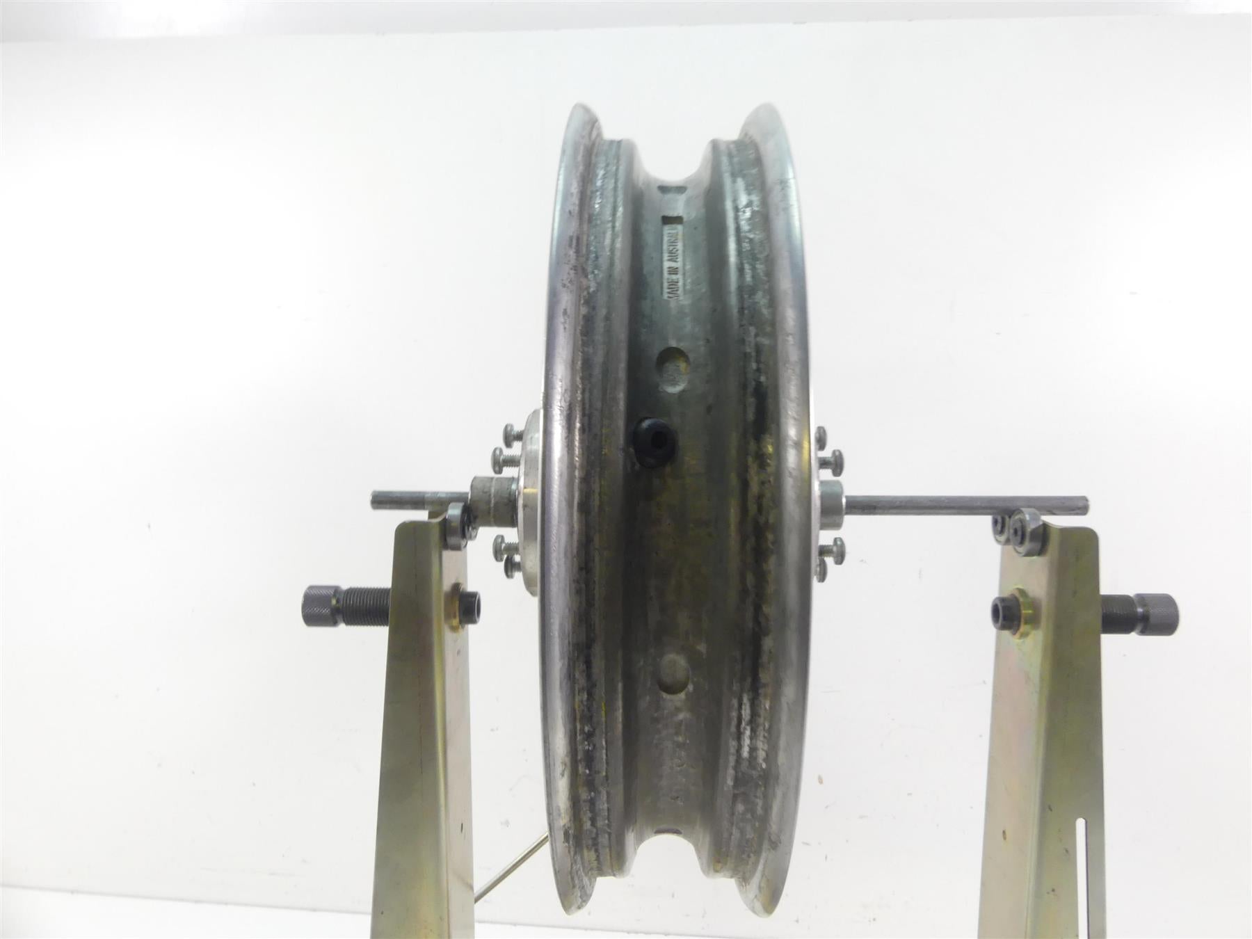 2007 Harley FLHTCU SE2 CVO Electra Glide Front 9 Spoke 16x3 Rim Wheel 43539-08 {{ shop.shopifyCountryName }} - Mototech271