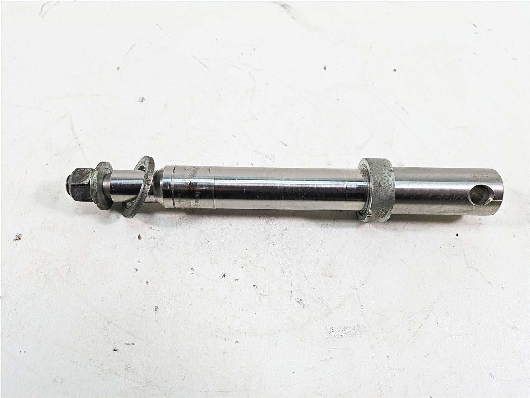 2005 Harley Dyna FXDL Low Rider Front Axle Wheel Spindle 1" 43758-04 {{ shop.shopifyCountryName }} - Mototech271