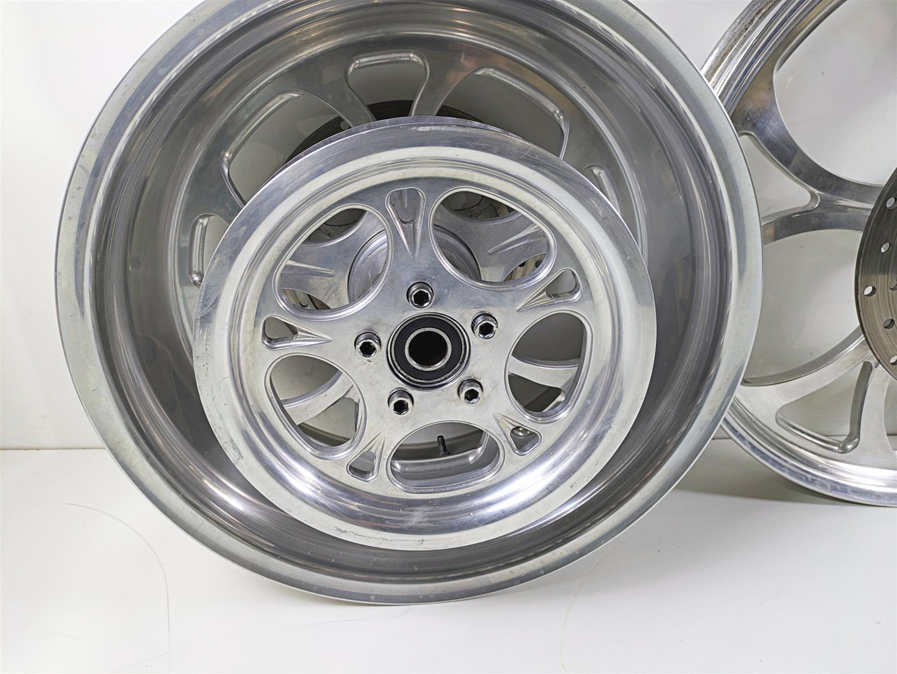 2002 Big Dog Pitbull Front 22" Rear 18" Aluminum Wheel Rim & Belt Pulley Set {{ shop.shopifyCountryName }} - Mototech271