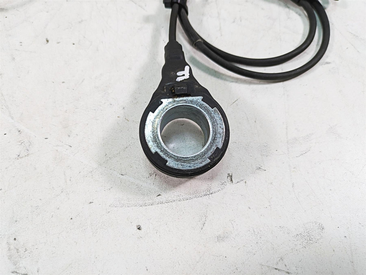 2010 Harley Touring FLHTCU Electra Glide Abs Brake Wheel Sensor Set 40614-08 {{ shop.shopifyCountryName }} - Mototech271