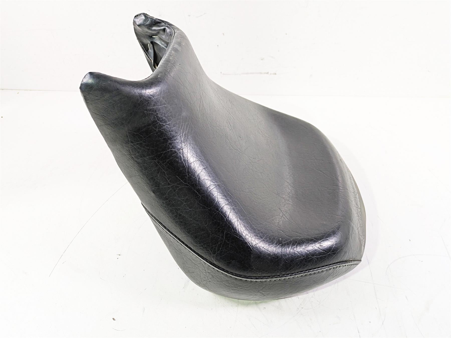 2002 Honda V-Twin VTX1800 C Front Rider Seat Saddle READ 77200-MCH-000 {{ shop.shopifyCountryName }} - Mototech271