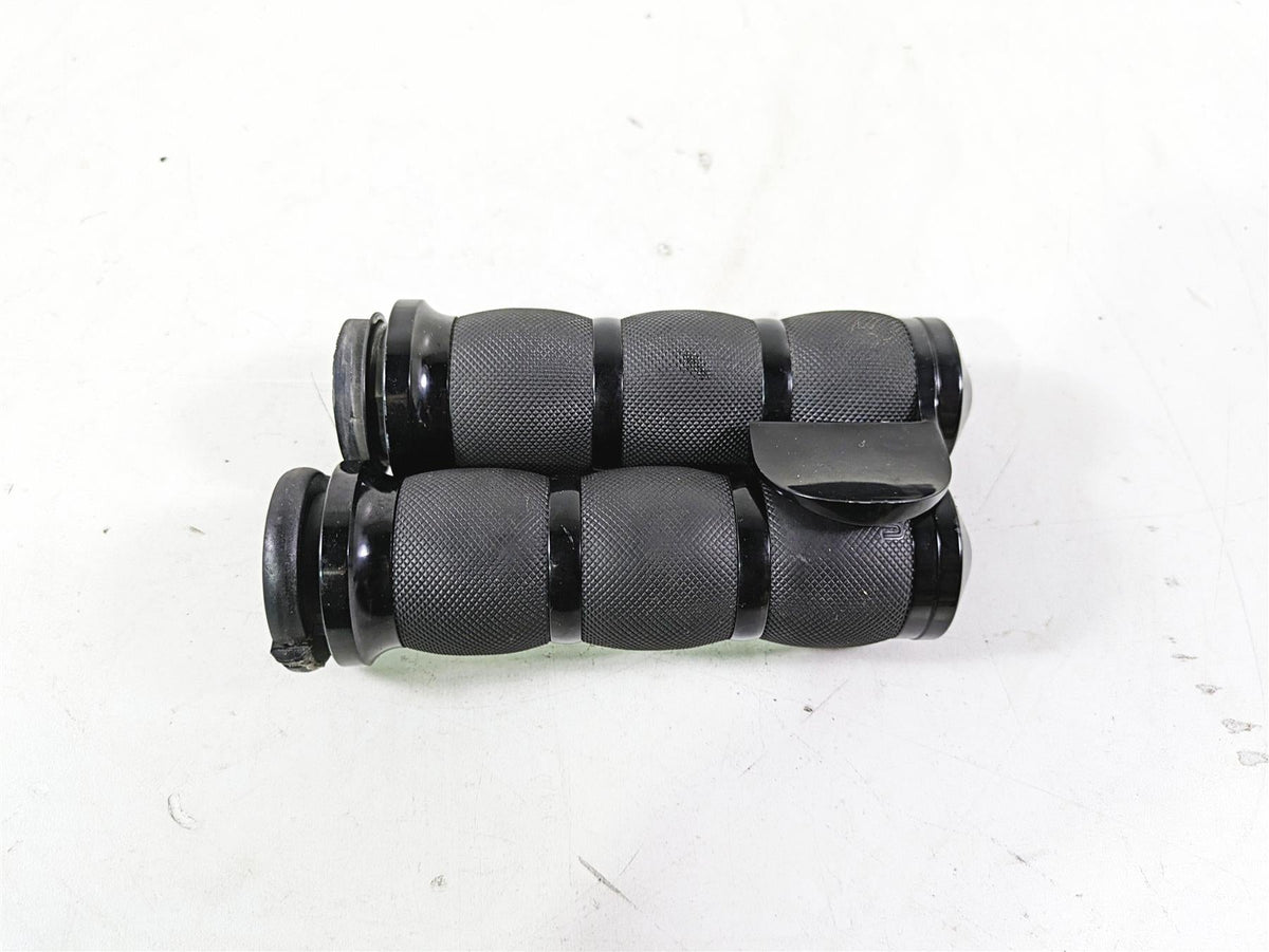 2017 Harley Touring FLTRXS Road Glide Avon Air Cushion Hand Grips AIR-90-AN-B-FL {{ shop.shopifyCountryName }} - Mototech271