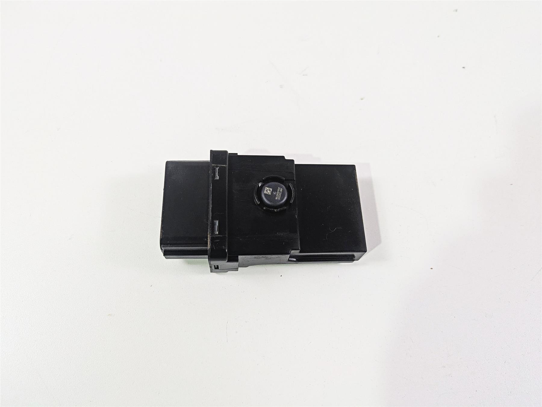 2022 BMW RnineT Pure K22 Central Light Control Module Ecu Ecm 61351600221
