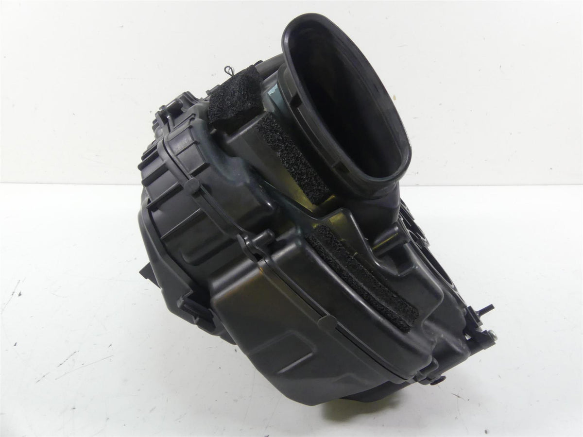 2015 Honda CBR1000 RR SC59 Air Box Cleaner Breather & Injectors 17220-MFL-000 {{ shop.shopifyCountryName }} - Mototech271