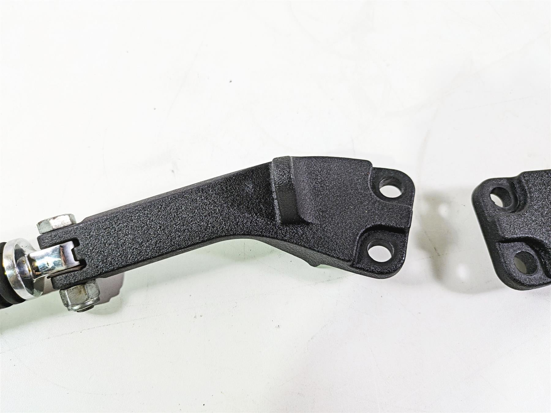 2017 Harley Dyna FXDB Street Bob Rear Passenger Footpeg & Mount Set 33032-99 {{ shop.shopifyCountryName }} - Mototech271