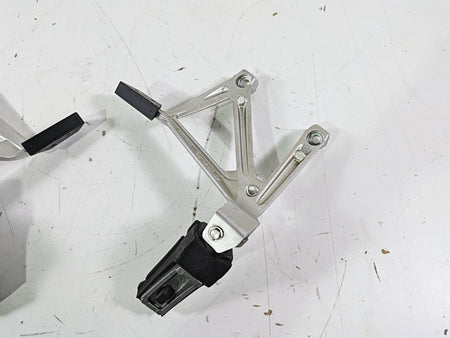2016 BMW R1200GS GSW K50 Rear Passenger Footpeg Set 46718528793 46718528794 {{ shop.shopifyCountryName }} - Mototech271
