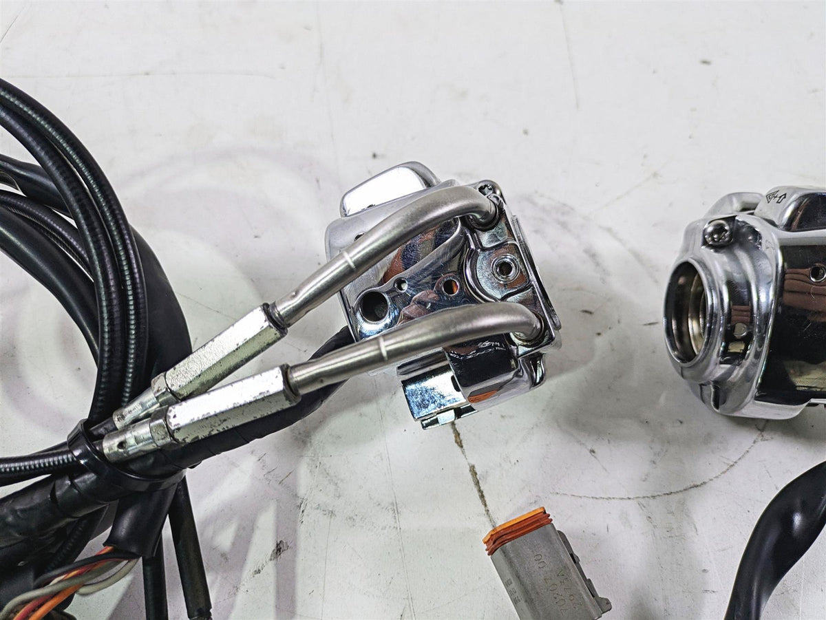 2004 Harley Softail FLSTF Fat Boy Nice Chrome Hand Control Switch Set 71682-06 {{ shop.shopifyCountryName }} - Mototech271