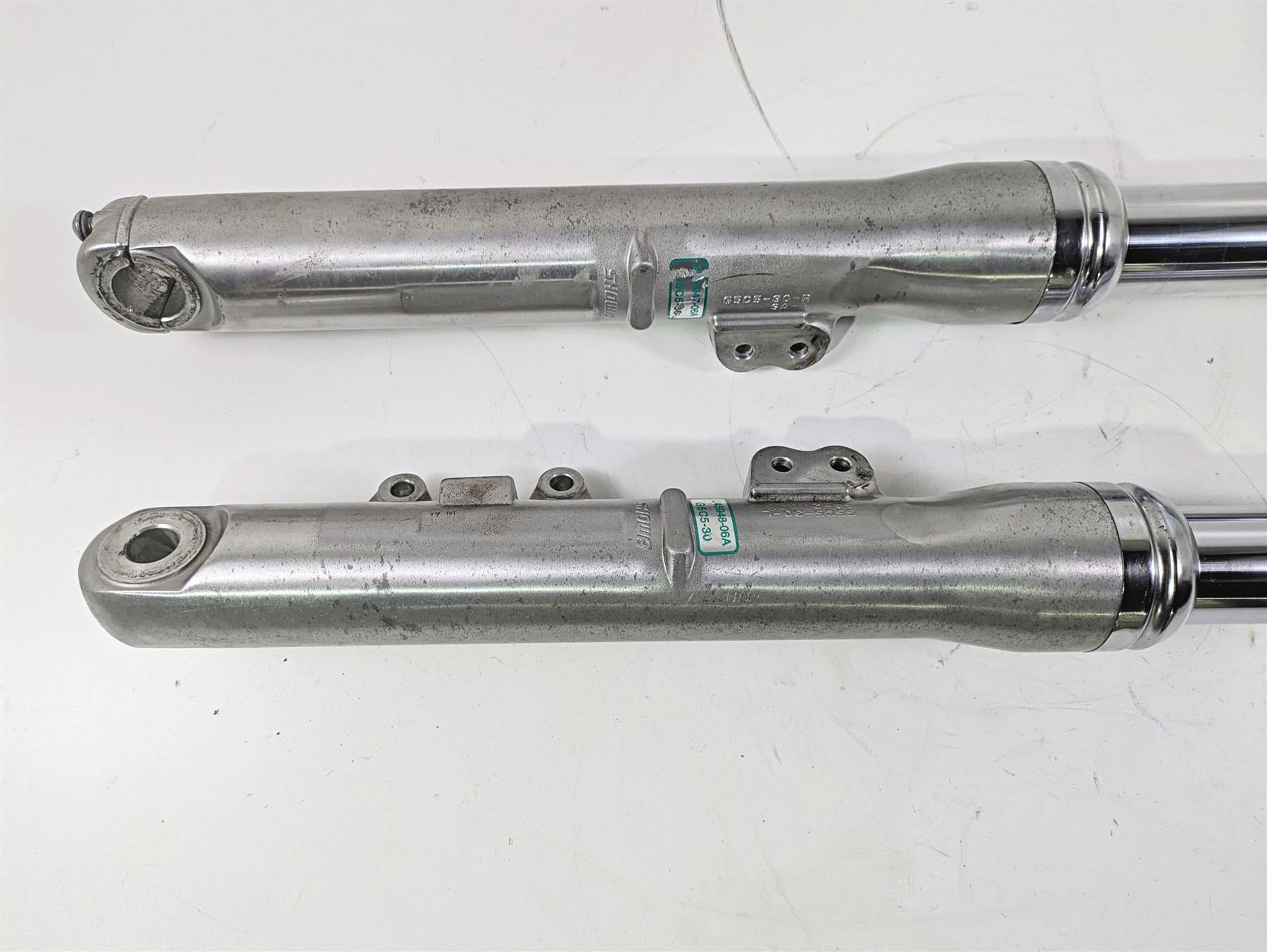 2010 Harley Dyna FXDB Street Bob Straight Front Fork Leg Set - 49mm 45947-06A {{ shop.shopifyCountryName }} - Mototech271