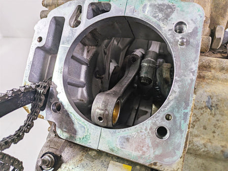2011 Can-Am Outlander 650 4X4 XT Lower Bottom Engine Crankcase Set 420066035 {{ shop.shopifyCountryName }} - Mototech271