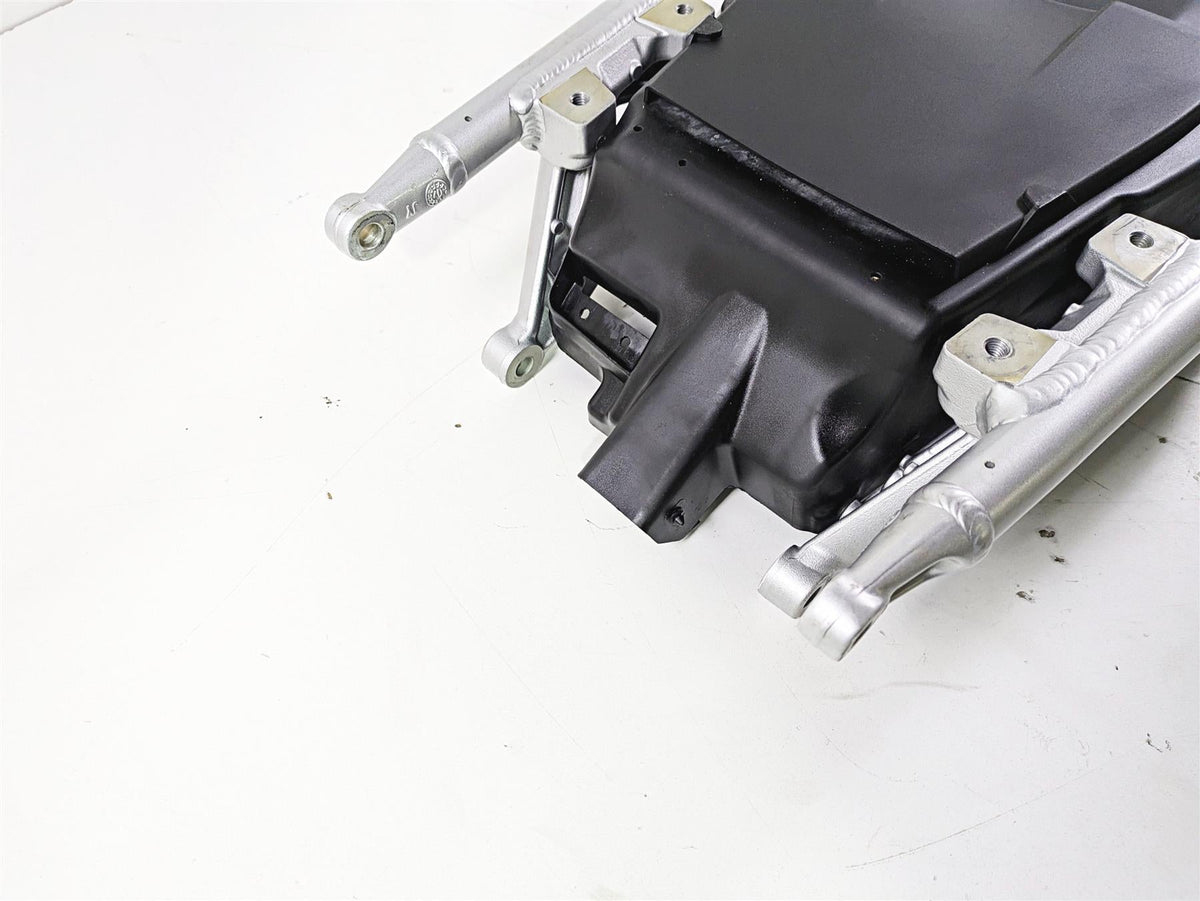 2019 Triumph Speed Triple RS 1050 Subframe Sub Frame & Inner Fender T2079742 {{ shop.shopifyCountryName }} - Mototech271