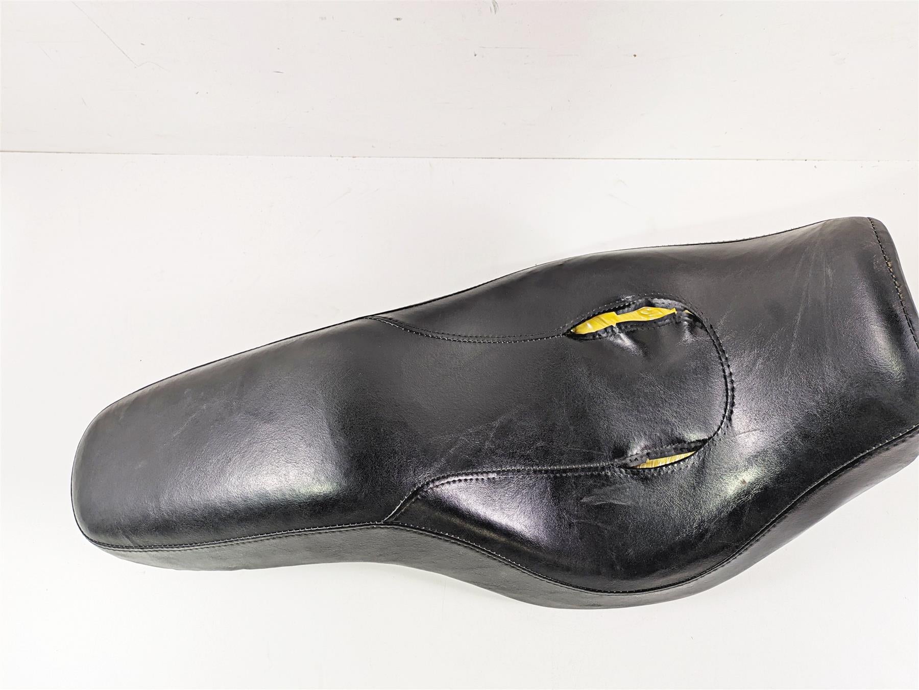 2004 Harley Softail FXSTDI Deuce Saddle Seat - Needs Cover 92028-07 {{ shop.shopifyCountryName }} - Mototech271